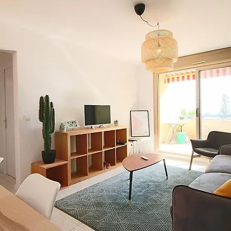 2 Pieces Avec Vue Panoramique, Garage Et Piscine