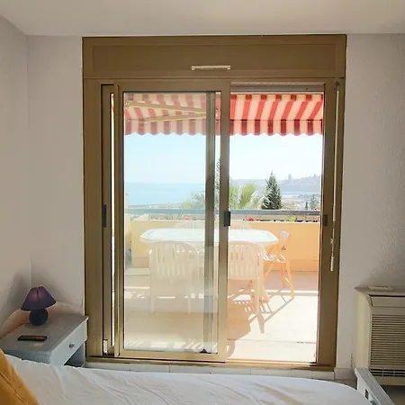 2 Pieces Avec Vue Panoramique, Garage Et Piscine Menton